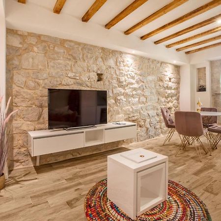 فيلا Old Stone House Gp بودْسْتغانا المظهر الخارجي الصورة